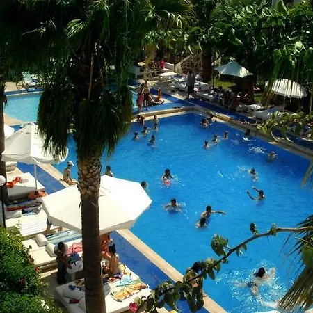 Club Arinna Hotel