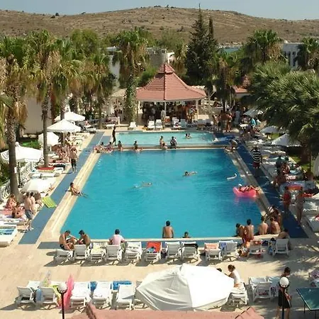 Club Arinna Hotel 3*