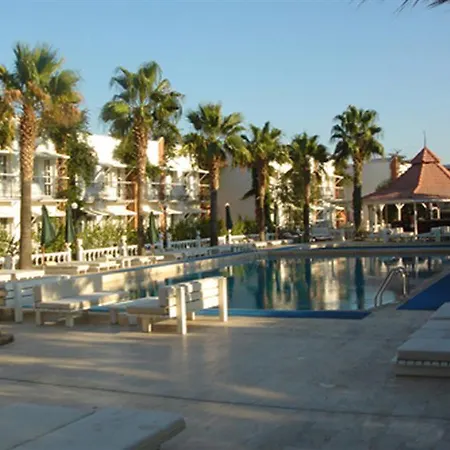 Hotel Club Arinna 3*